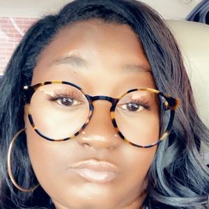 Meet your Posher, Sharanda